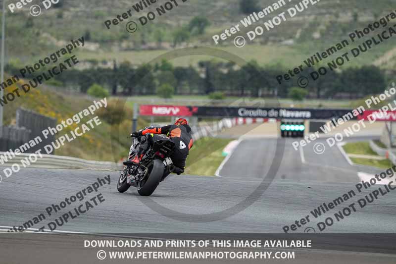 cadwell no limits trackday;cadwell park;cadwell park photographs;cadwell trackday photographs;enduro digital images;event digital images;eventdigitalimages;navarra;no limits trackdays;peter wileman photography;racing digital images;trackday digital images;trackday photos